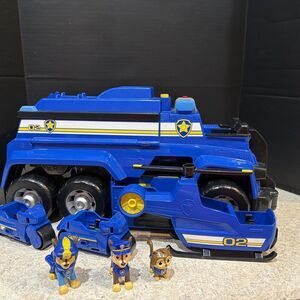 Paw Patrol Chase's  5-in-1  Ultimate Cruiser SET 4 Vehicles + 3 Figures